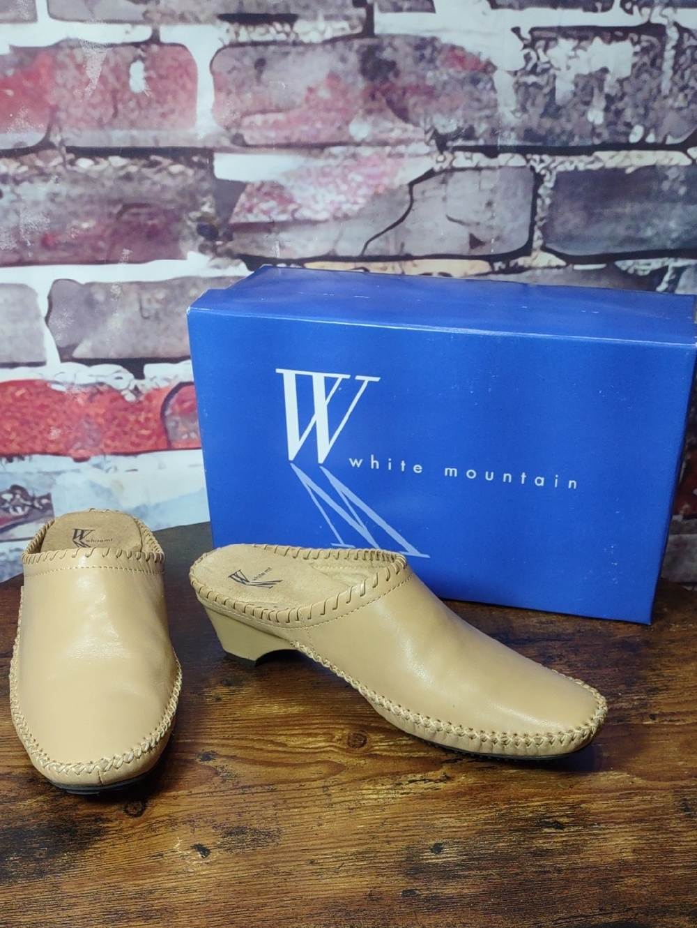 White Mountain "Darlene" Leather Slip-On Mules